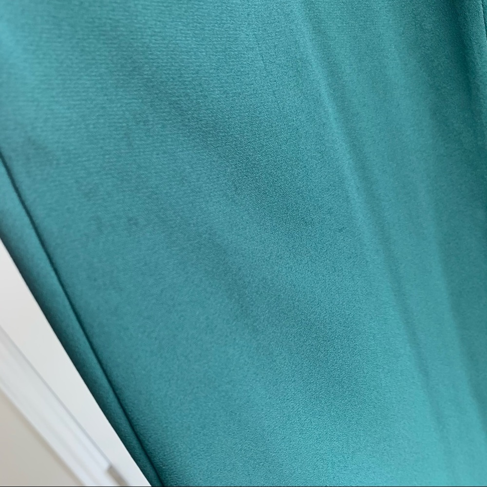 *Flaw* H&M emerald green asymmetrical shift Dress - Picture 9 of 10